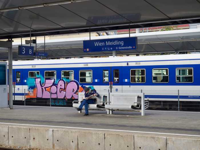 vienna train station blue graffitti